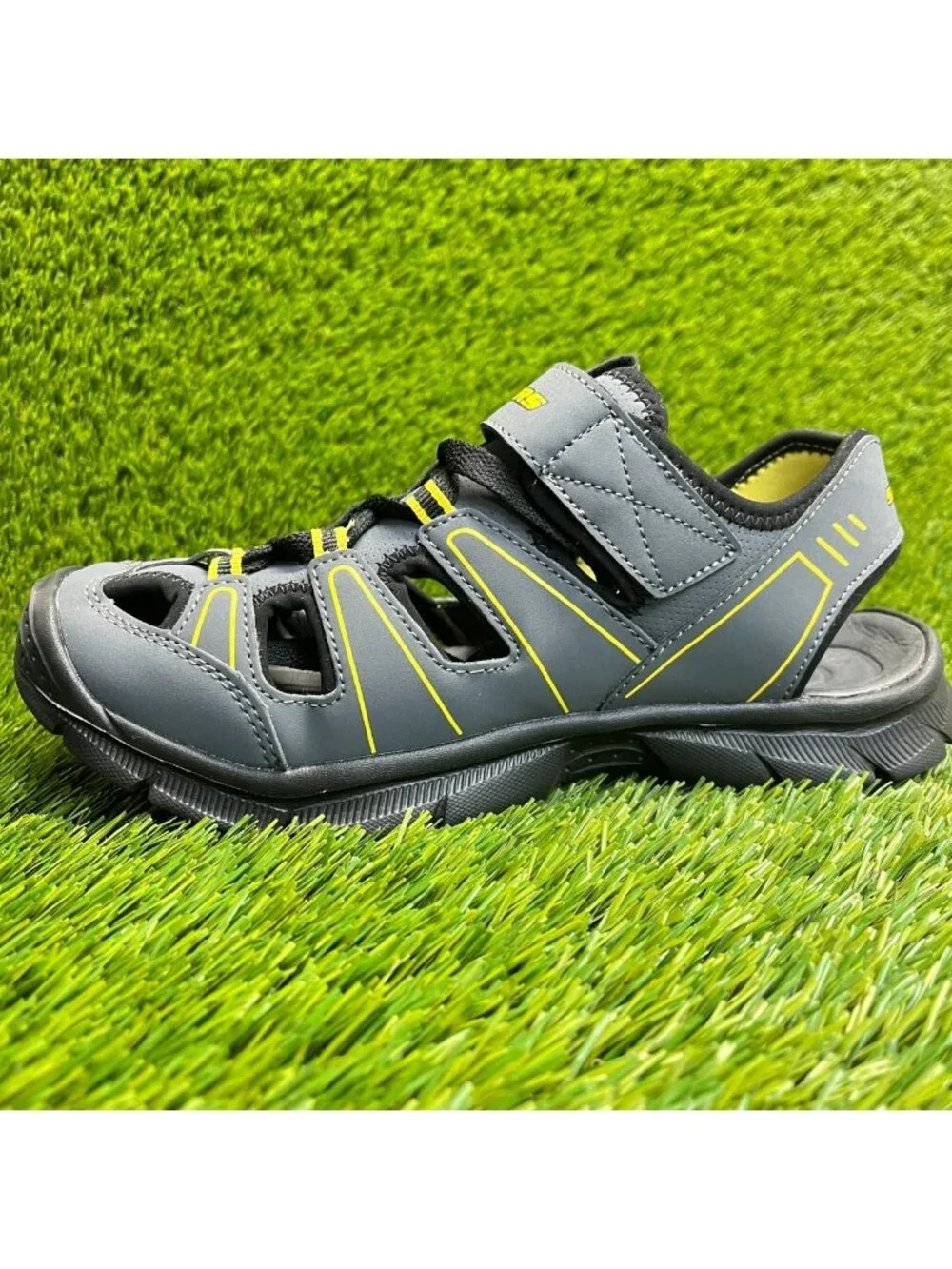 Skechers please review